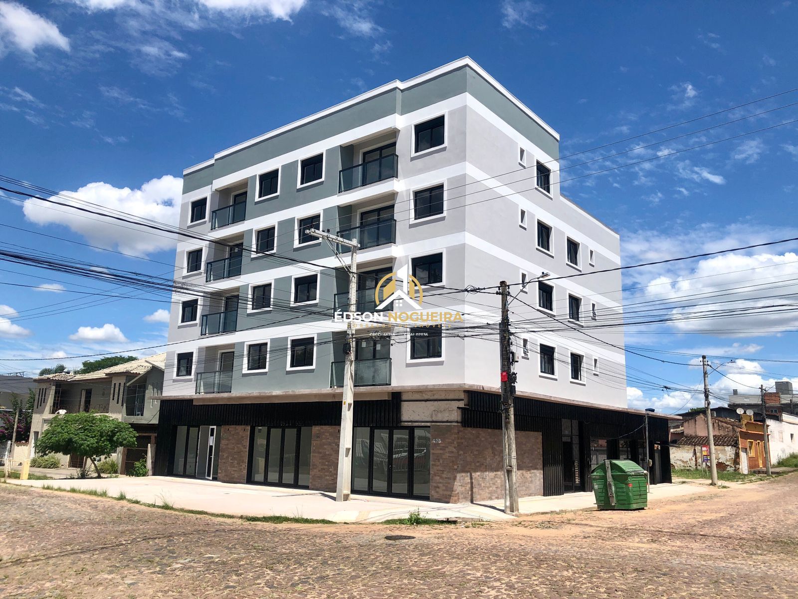 Novo apartamento a venda